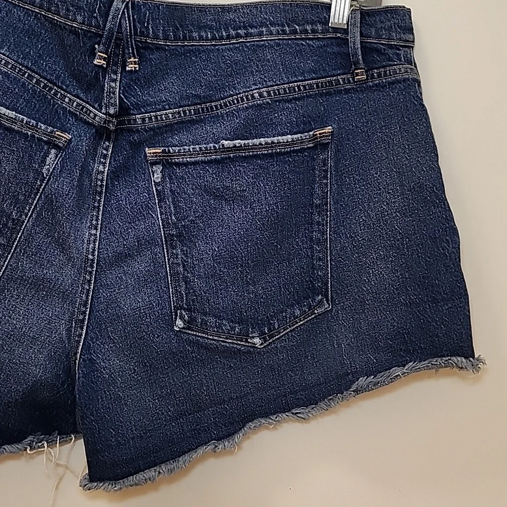 Good American '90s Cutoff Distressed Denim Shorts Blue Size 16